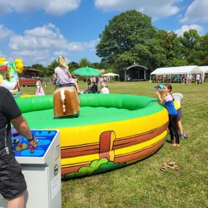 Rodeo Vermietung, Bullriding mieten, elektrischer Bulle Verleih