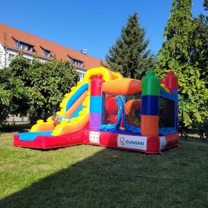 Hüpfburg Baustein mit Rutsche mieten, Hüpfburgen Vermietung