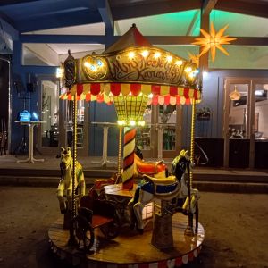 Nostalgiekarussell Pferdchen mieten, Kinderkarussell Vermietung, Verleih