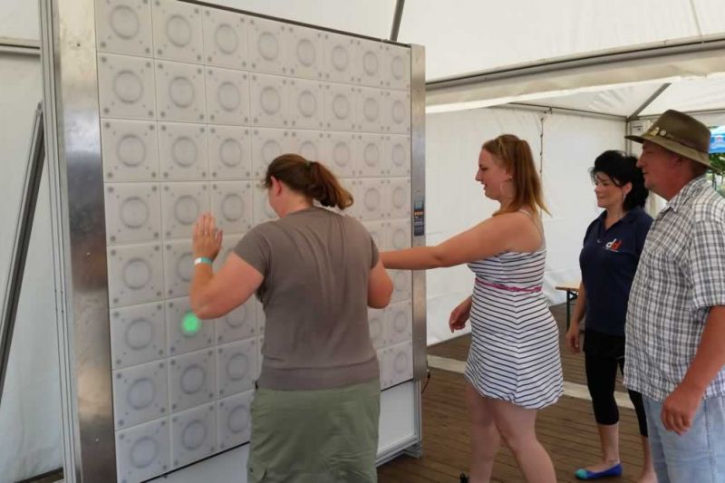 twall mieten, Reaktionswand mieten