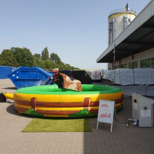 Rodeo Vermietung, Bullriding mieten, elektrischer Bulle Verleih