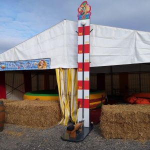 Hau den Lukas rot -weiß mieten, Hau-den-Lukas Vermietung