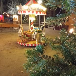 Nostalgiekarussell Pferdchen mieten, Kinderkarussell Vermietung, Verleih