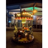 Nostalgiekarussell Pferdchen mieten, Kinderkarussell Vermieteung, Verleih